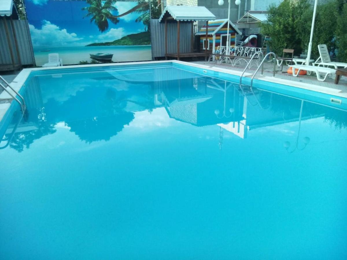 Admiral Hotel Skadovsʼk Dış mekan fotoğraf